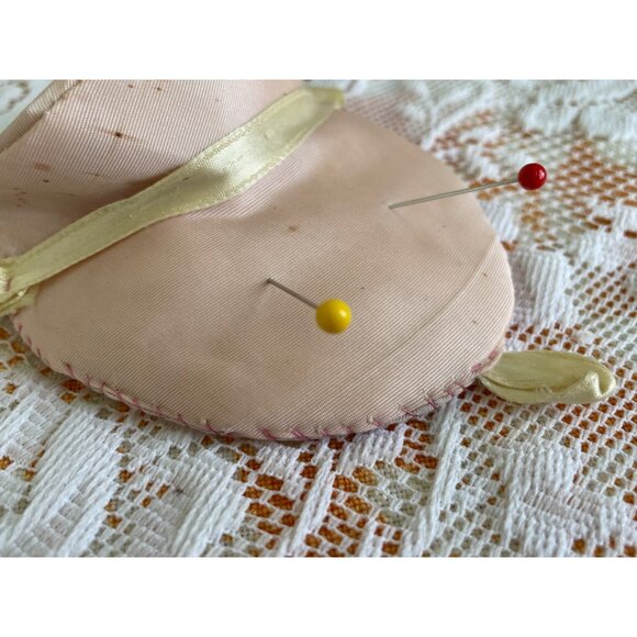 Antique 1930s Pincushion doll Face Embroidered  Silk Pink - Picture 11 of 15